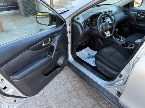2020 Nissan Rogue — photo 17