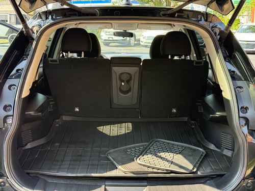 2018 Nissan Rogue SV — photo 8