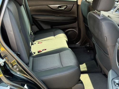2018 Nissan Rogue SV — photo 9