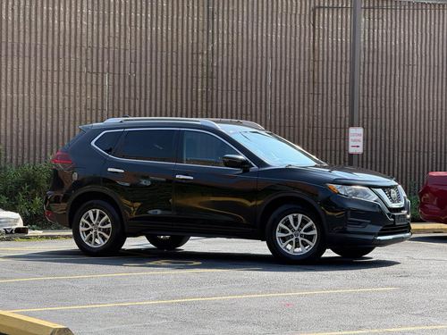2018 Nissan Rogue SV — photo 17