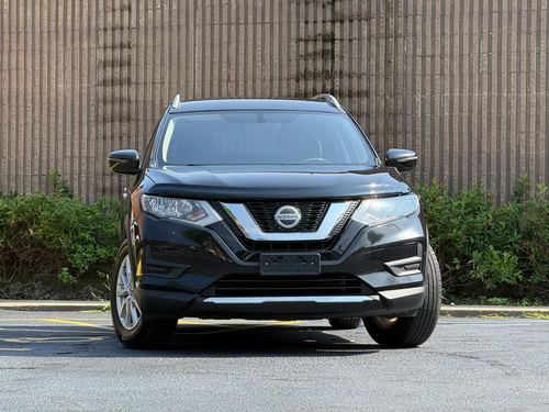 2018 Nissan Rogue SV — photo 18