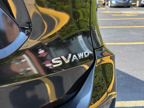 2018 Nissan Rogue SV — photo 24