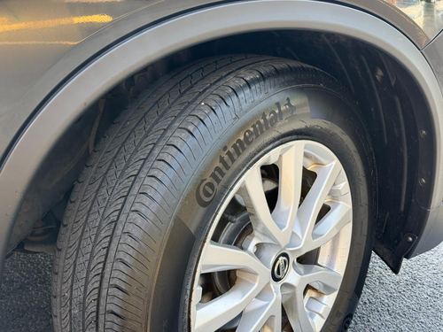 2018 Nissan Rogue SV — photo 28