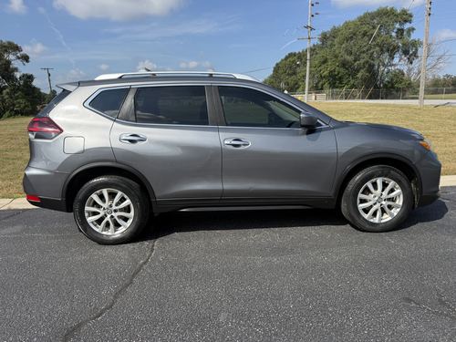 2019 Nissan Rogue — photo 10