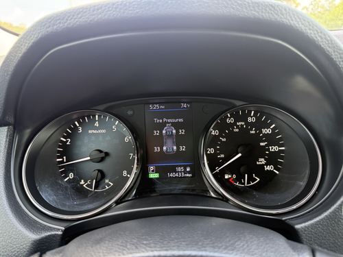 2019 Nissan Rogue — photo 17