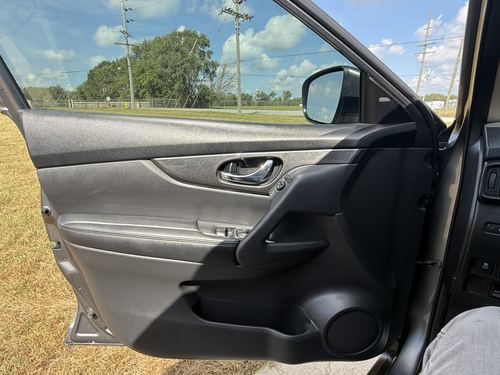 2019 Nissan Rogue — photo 23