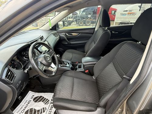 2019 Nissan Rogue — photo 24