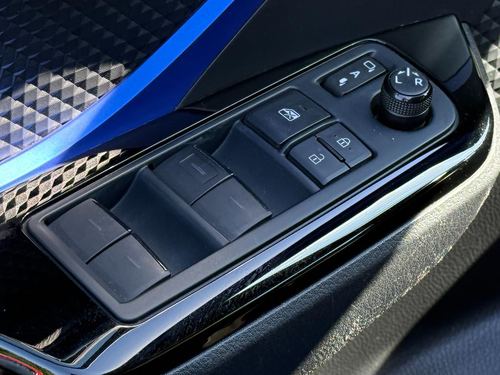 2021 Toyota C-Hr ZGX10L — photo 25