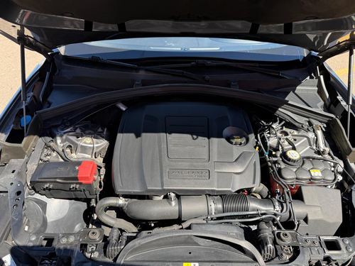 2018 Jaguar F-Pace 25t Premium — photo 36