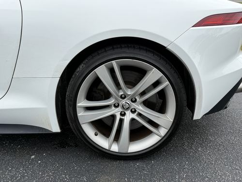 2014 Jaguar F-Type — photo 10
