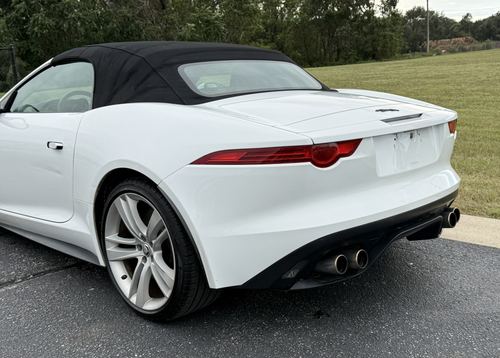 2014 Jaguar F-Type — photo 12