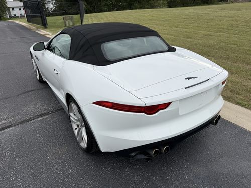 2014 Jaguar F-Type — photo 14