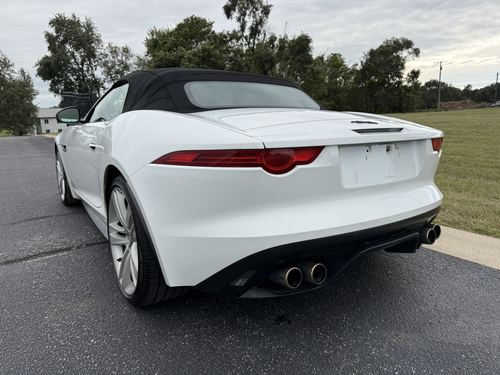 2014 Jaguar F-Type — photo 15