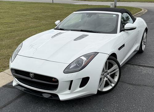 2014 Jaguar F-Type — photo 17