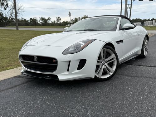 2014 Jaguar F-Type — photo 19