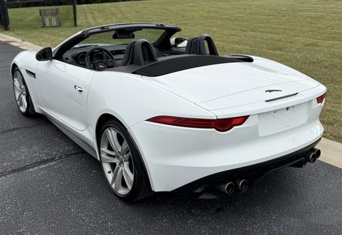 2014 Jaguar F-Type — photo 25
