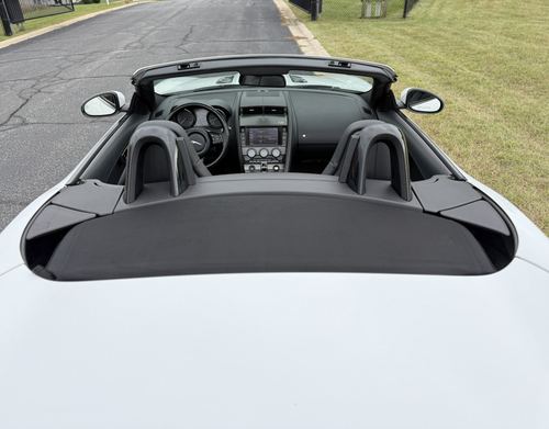 2014 Jaguar F-Type — photo 27