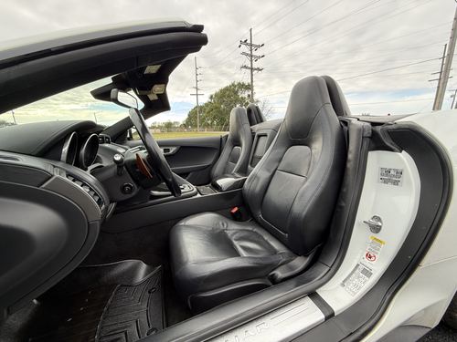 2014 Jaguar F-Type — photo 29