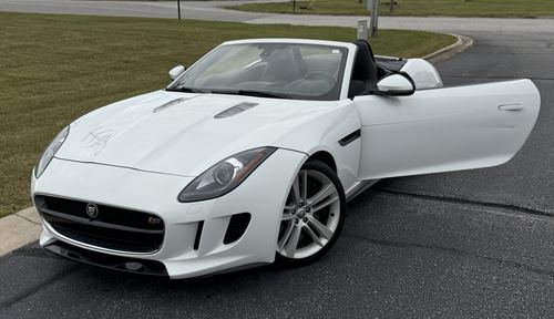 2014 Jaguar F-Type — photo 30