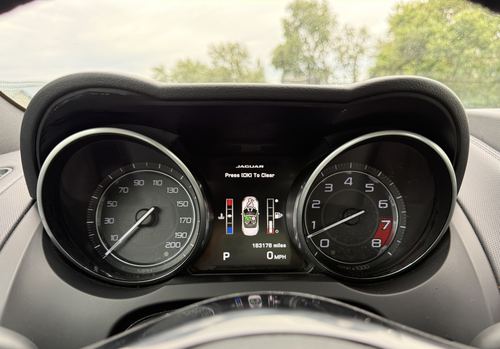 2014 Jaguar F-Type — photo 32