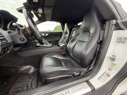 2014 Jaguar F-Type — photo 39