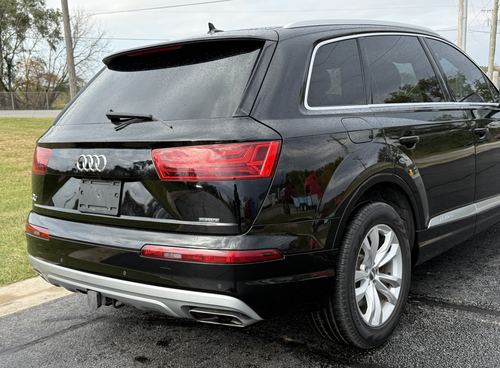 2017 Audi Q7 2.0T Premium — photo 40