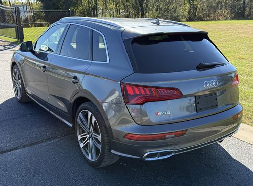 2018 Audi SQ5 3.0T Prestige — photo 6