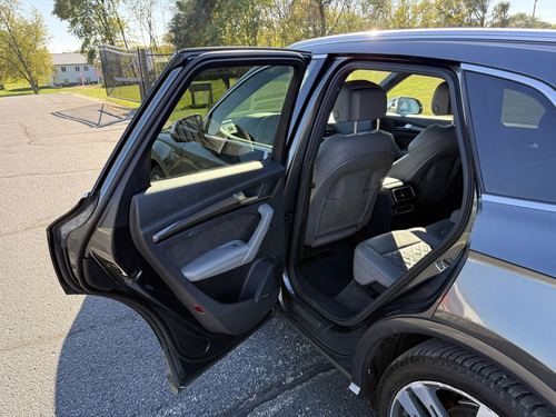 2018 Audi SQ5 3.0T Prestige — photo 10