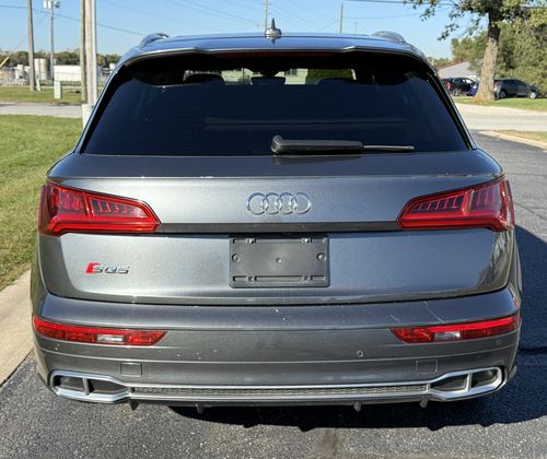 2018 Audi SQ5 3.0T Prestige — photo 39