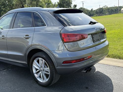 2016 Audi Q3 2.0T Premium Plus — photo 12