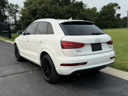 2015 Audi Q3 — photo 13
