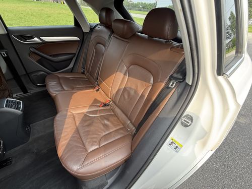2015 Audi Q3 — photo 35