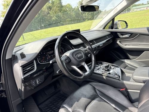 2017 Audi Q7 — photo 28