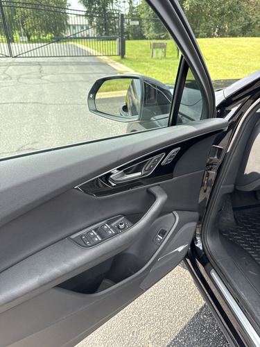 2017 Audi Q7 — photo 32