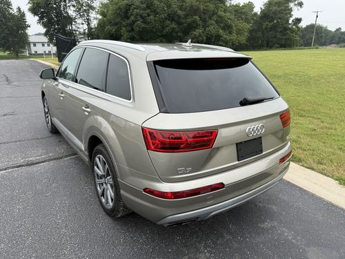 2017 Audi Q7 — photo 14