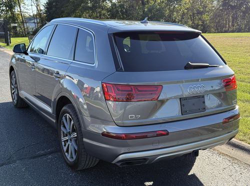 2017 Audi Q7 — photo 11