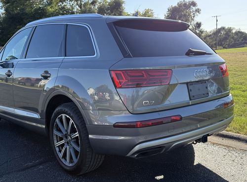 2017 Audi Q7 — photo 12