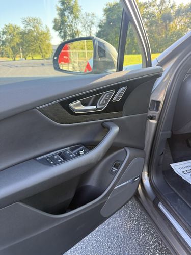 2017 Audi Q7 — photo 33
