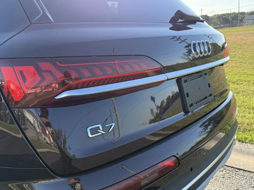 2021 Audi Q7 — photo 11