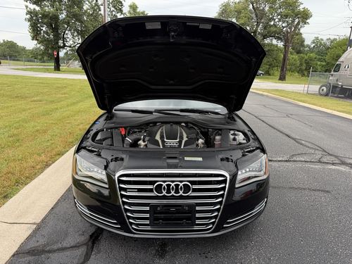 2014 Audi A8 — photo 2
