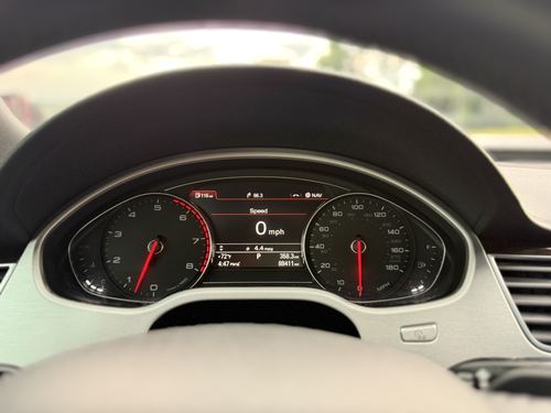 2014 Audi A8 — photo 22