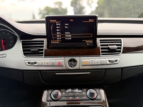 2014 Audi A8 — photo 24