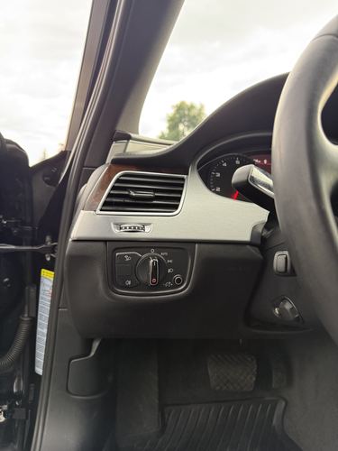 2014 Audi A8 — photo 28