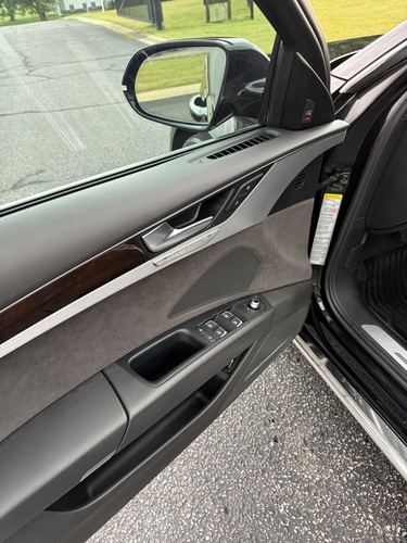 2014 Audi A8 — photo 33