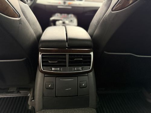 2014 Audi A8 — photo 37