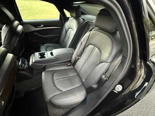 2014 Audi A8 — photo 40