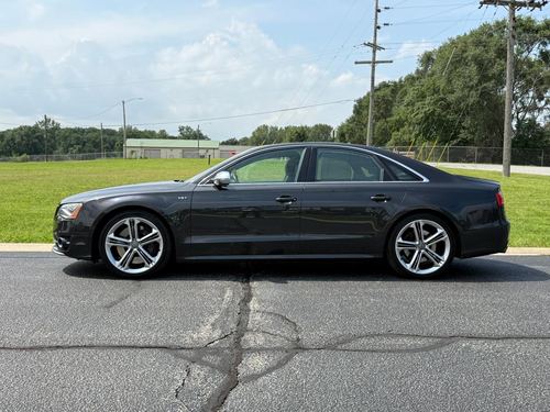 2014 AUDI S8 — photo 13