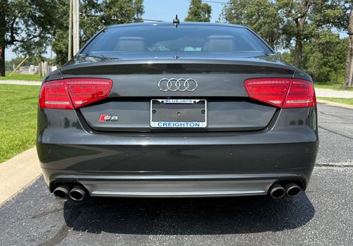 2014 AUDI S8 — photo 18