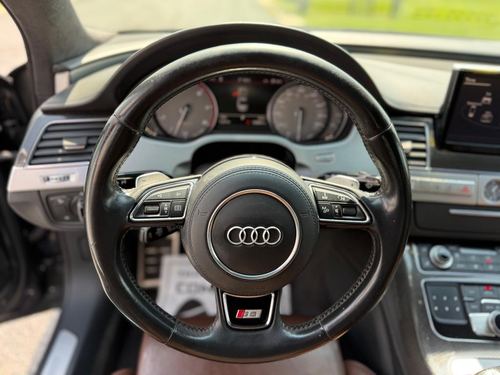 2014 AUDI S8 — photo 25