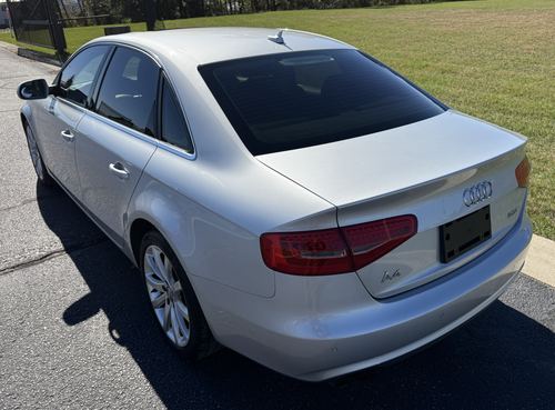 2013 Audi A4 2.0T Premium Plus — photo 12